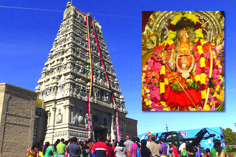 இங்கிலாந்தின் போன்டியாக்கில் அன்னை பராசக்தி ஆலயம்!